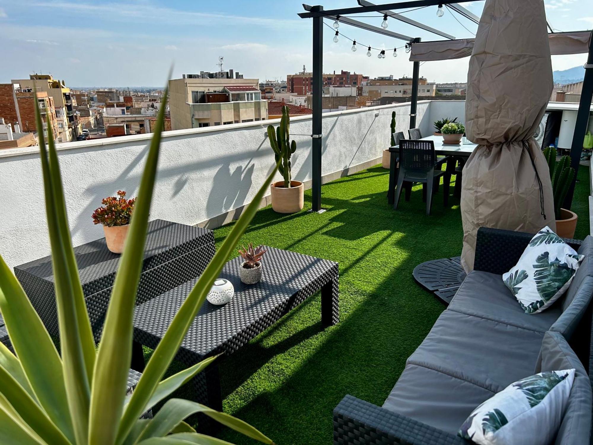 Lo Balconet Del Delta. Atic-duplex Vacacional. Apartment *